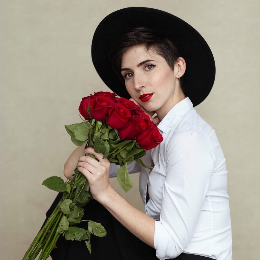 Meet your Posher, Emmie